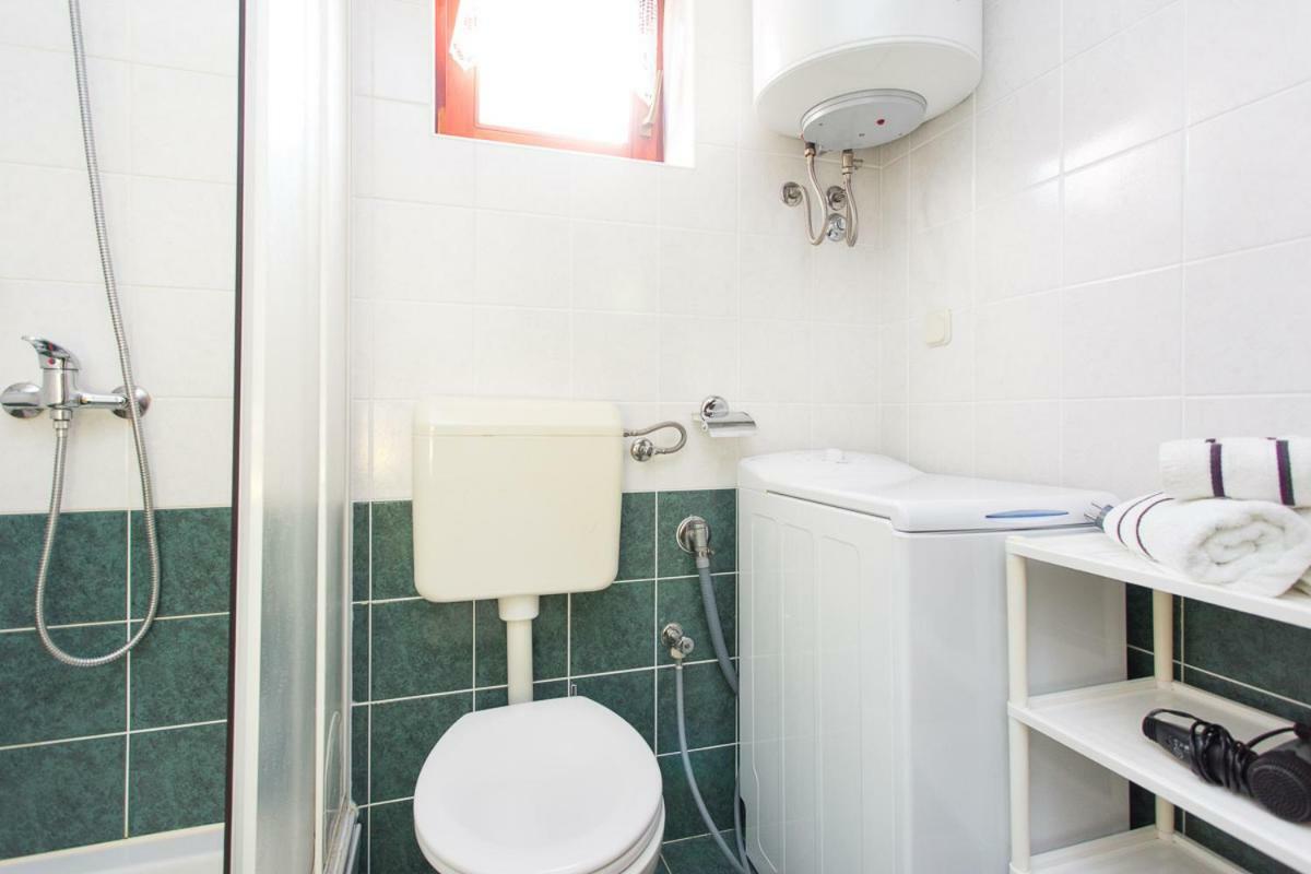 1-Bedroom Apartment With Loggia In Punat Island Krk 외부 사진